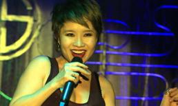 Mai Khôi diện áo trong suốt lấp ló khoe vòng một