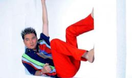 Mr. Đàm 'oằn mình' làm điệu với sốp trắng toát