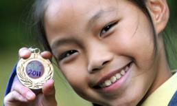 Kinh ngạc tài năng ngôn ngữ 10 tuổi 