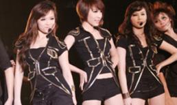 Hot girl Hà Thành khoe chân dài gợi cảm 