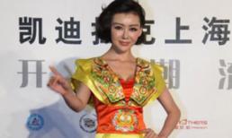 Củng Tân Lượng "lộ hàng"