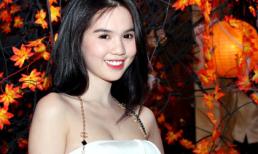 Ngọc Trinh buông vai trần gợi cảm