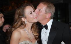 Coco Lee rạng rỡ bên chú rể 52 tuổi