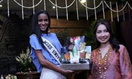 Tân Hoa hậu Hoàn vũ rạng rỡ tại Indonesia