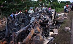 Vụ cháy xe: Giây phút sinh tử trong chuyến xe bão táp!