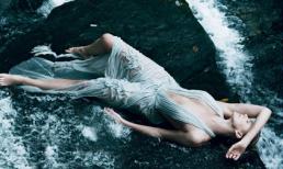 Ngắm Charlize Theron trên bìa Vogue tháng 12 