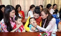 Thí sinh Hoa hậu các dân tộc 2011 làm từ thiện