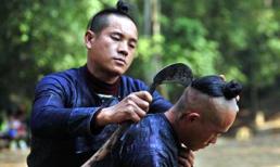 Tới thăm ngôi làng cắt tóc bằng liềm