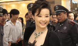 Viên Lập nổi bật với váy phong cách 'thiên nga đen'