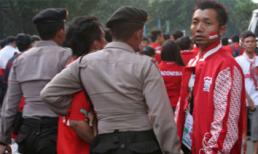 Trận chung kết khủng khiếp: Hai cổ động viên chết, nhiều người bị thương