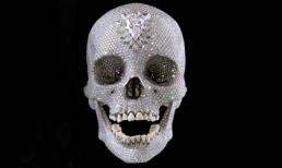 Trưng bày chiếc đầu lâu gắn kim cương của nghệ sĩ D.Hirst