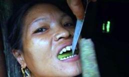 Khám phá tục đục răng phụ nữ Mentawai ở Indonesia