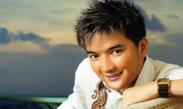 Mr Đàm được đặc cách nhận giải Ca sỹ của năm