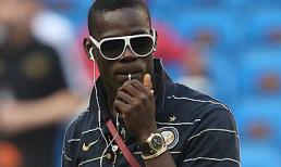 Balotelli trốn đi gặp bạn gái