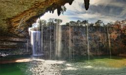 Hồ Hamilton đẹp như tranh vẽ