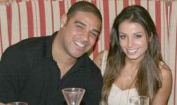 Nghi bồ là gái gọi, Adriano quyết dứt tình