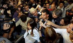 Tevez lách luật chống đối Manchester City