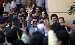 Để được chào đón, Tom Cruise "mua" đám đông?