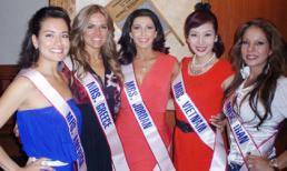 Hoa khôi Thu Hương đọ dáng với các quý bà thế giới