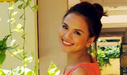 HH Diễm Hương rạng rỡ cùng cây xanh, nắng vàng