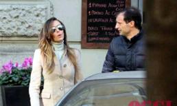 HLV Allegri cặp kè với mỹ nhân Playboy