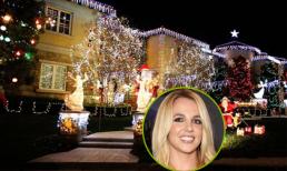 Britney trang trí nhà cửa đón Giáng sinh