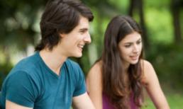 Dấu hiệu tên bạn thân đang 'cảm nắng' bạn