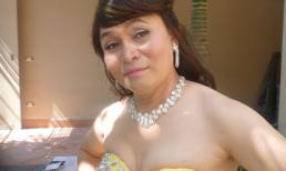 Xem trước Xuân Hinh giả gái ngực tạo khe 