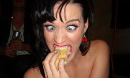 Sao và khoảnh khắc ăn uống có 1-0-2 (P6)