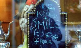 Đồ đạc nhà M.Jackson đạt giá gần 1 triệu USD