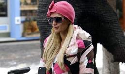 Paris Hilton luộm thuộm như... hành khất