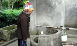 Mẹ tự tay ném 3 con ruột xuống giếng chết 