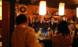 Khi nhà sư mở... quán bar