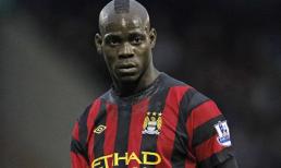 Balotelli hóa 'ông bụt' trong ngày Giáng sinh