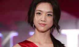 Mỹ nhân Thang Duy đẹp nền nã, thanh lịch