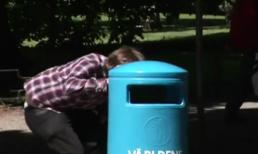 Chết cười với thùng rác sâu nhất thế giới