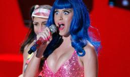 Nhìn lại phong cách thời trang Katy Perry