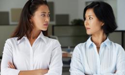 Mẹ chồng méo mặt vì con dâu 'nghịch tử'