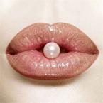 Bí quyết lấy lại sắc môi hồng