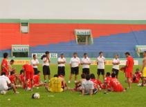 “Bầu” Sơn: Cầu thủ chịu đá B.BD có thể thắng bất cứ ai