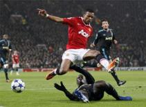 Nani phủ nhận tin đồn rời Man United