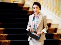 Mùa xuân khoe khăn voan mềm mại