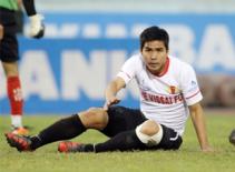 Sử dụng tiền đạo nội như thế nào: Con gà và quả trứng