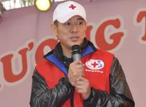 Lý Liên Kiệt tặng 158.000 USD cho nạn nhân động đất