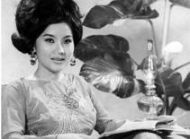 Hoa khôi cải lương về quê làm liveshow