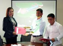 Vũ Thị Hương và Phạm Văn Mách được hỗ trợ mua nhà