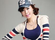 Mix đồ phong cách với sọc kẻ ngang