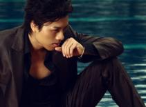 Quý ông lịch lãm với vest