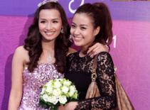 Hoàng Thùy Linh “khoe” bạn trai trong đám cưới Lã Thanh Huyền