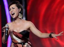 Uyên Linh tiếp tục "nóng" ở giải Cống hiến